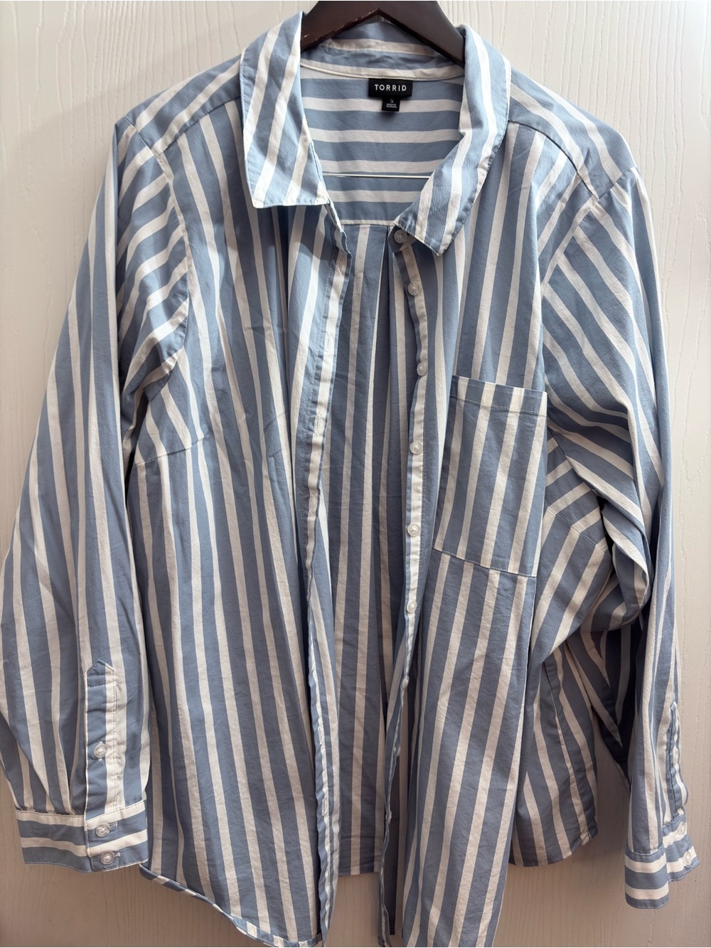 🔥🏷️Torrid Women’s Plus Size 5 (28) Long Sleeve Striped Cotton Button Up Shirt